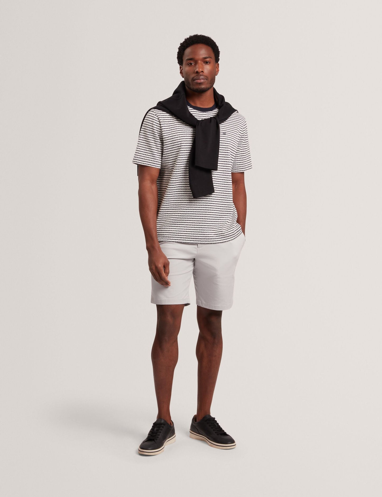 Ted Baker LOWETON - Slim Leg Stretch Cotton Chino Shorts LT-GREY