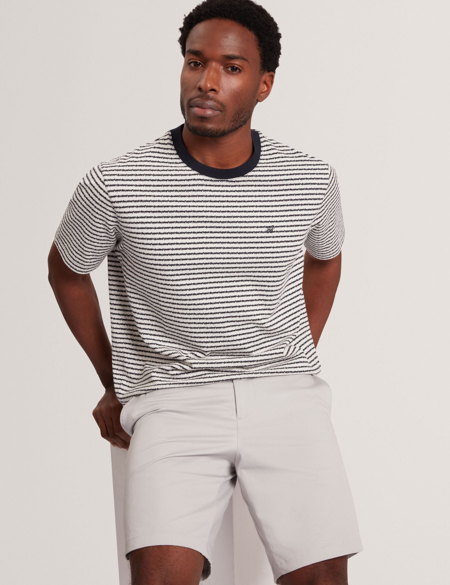 Ted Baker LOWETON - Slim Leg Stretch Cotton Chino Shorts LT-GREY