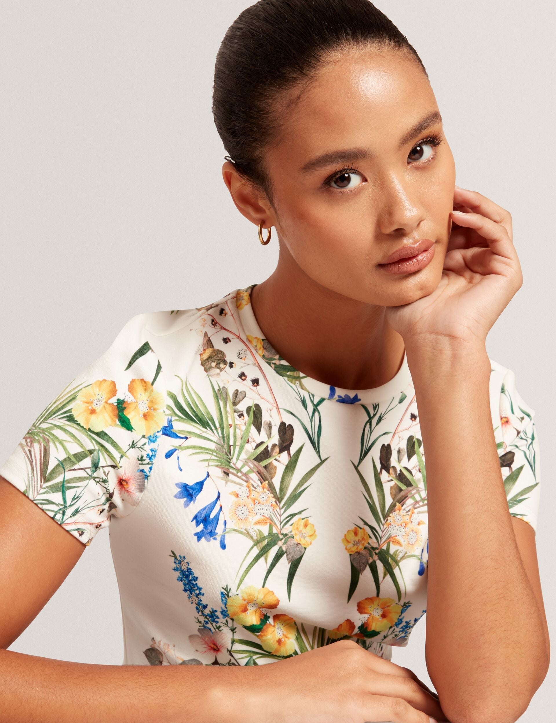 Ted Baker ALLOVER FLORAL T-SHIRT - White WHITE