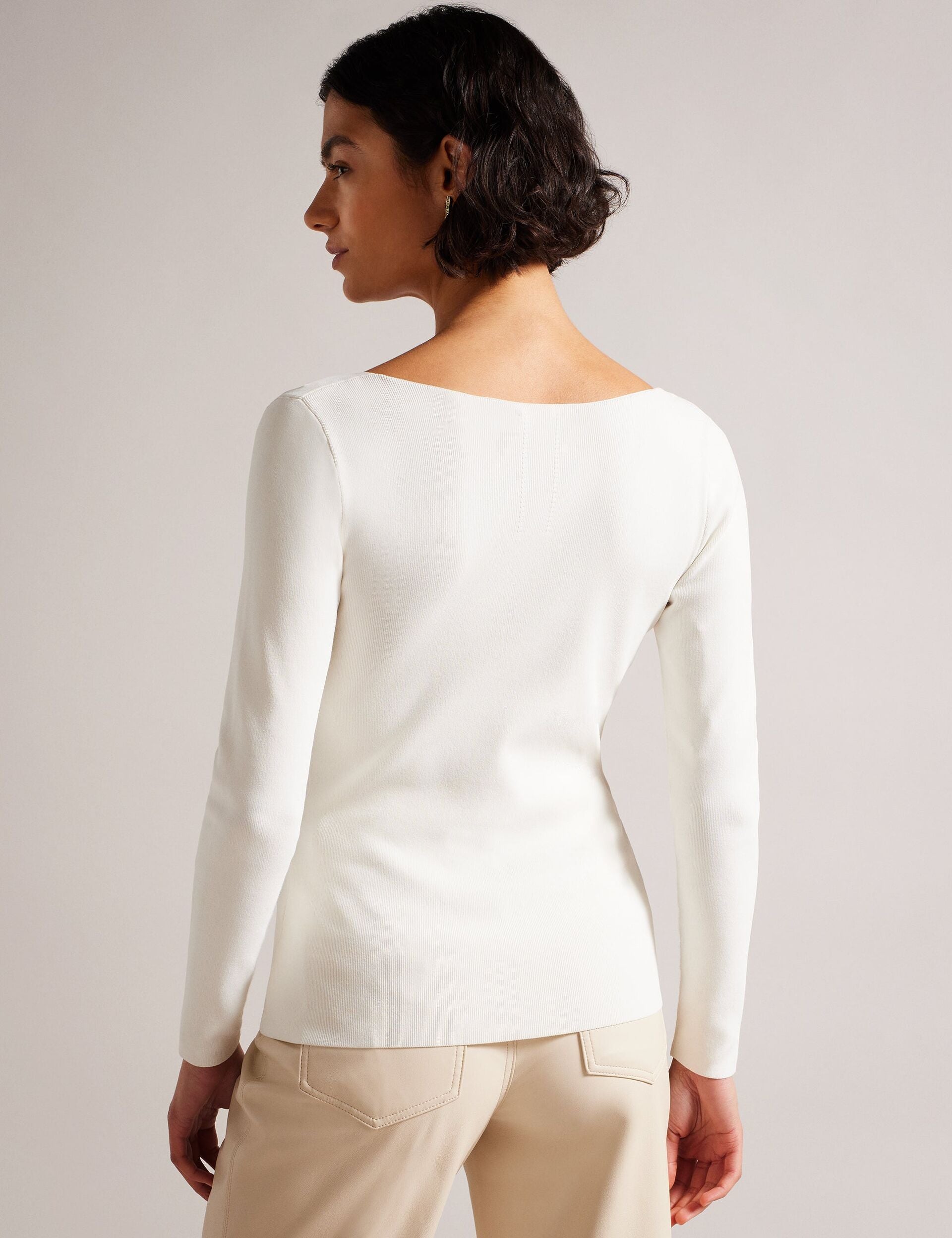 Ted Baker CILESTE - Fitted V-Neck Long Sleeve Knit Top IVORY