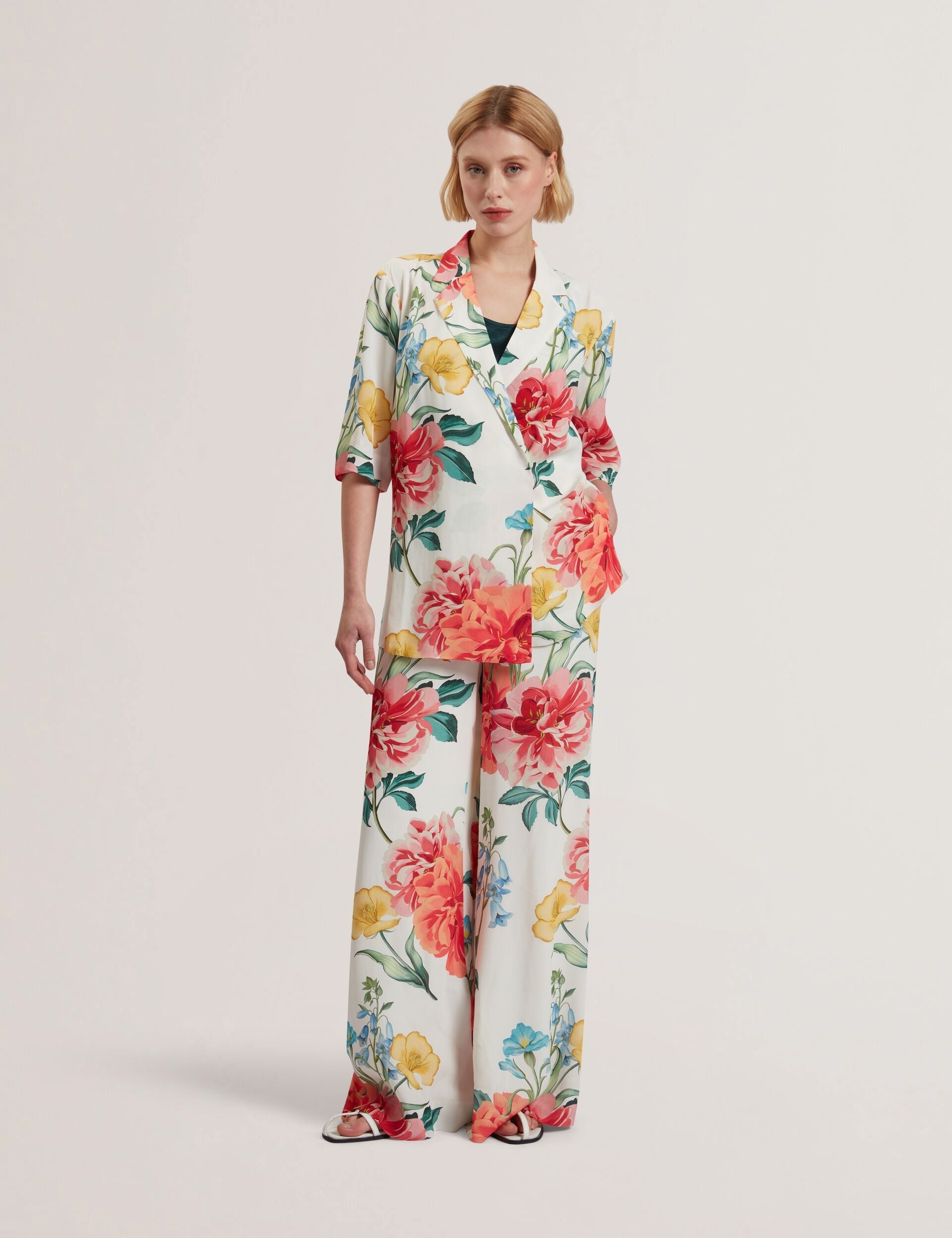 Ted Baker NYMPHA - Floral Short Sleeve Oversized Blazer WHITE