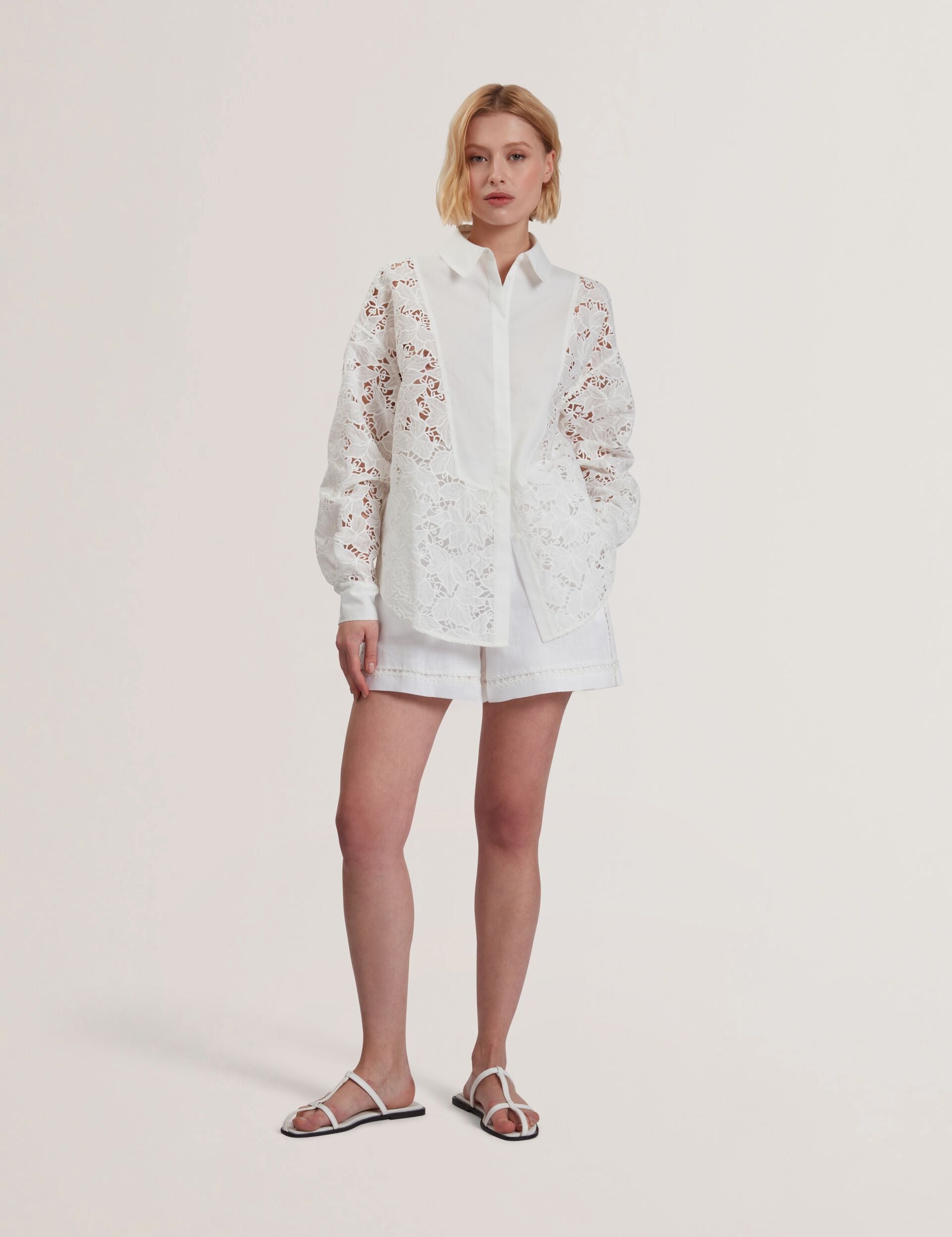 Ted Baker BUCCIA - Crochet Trim High Waisted Linen Shorts WHITE