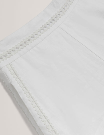 Ted Baker BUCCIA - Crochet Trim High Waisted Linen Shorts WHITE