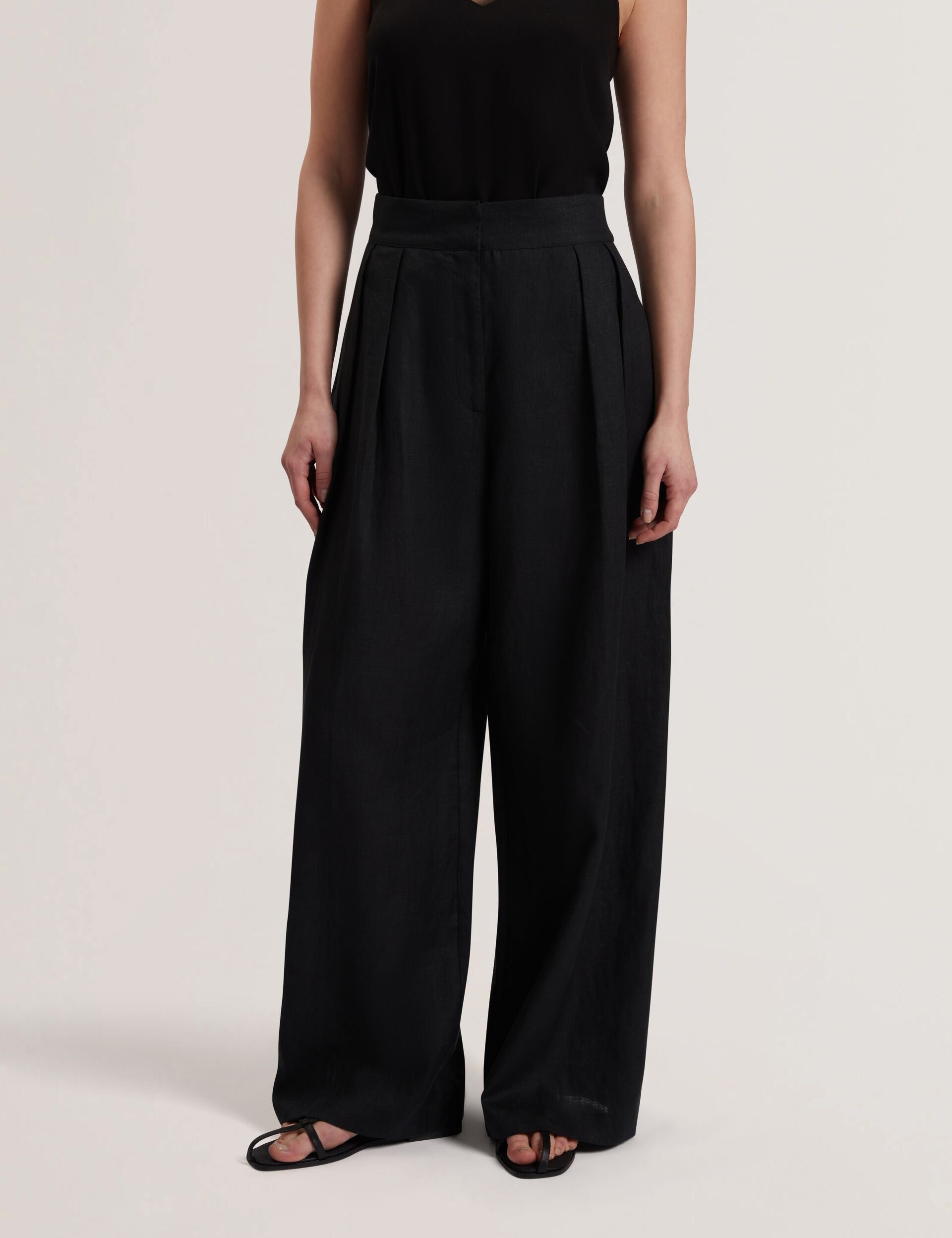 Ted Baker KYFAAT - Pure Linen Tailored Wide Leg Trousers BLACK