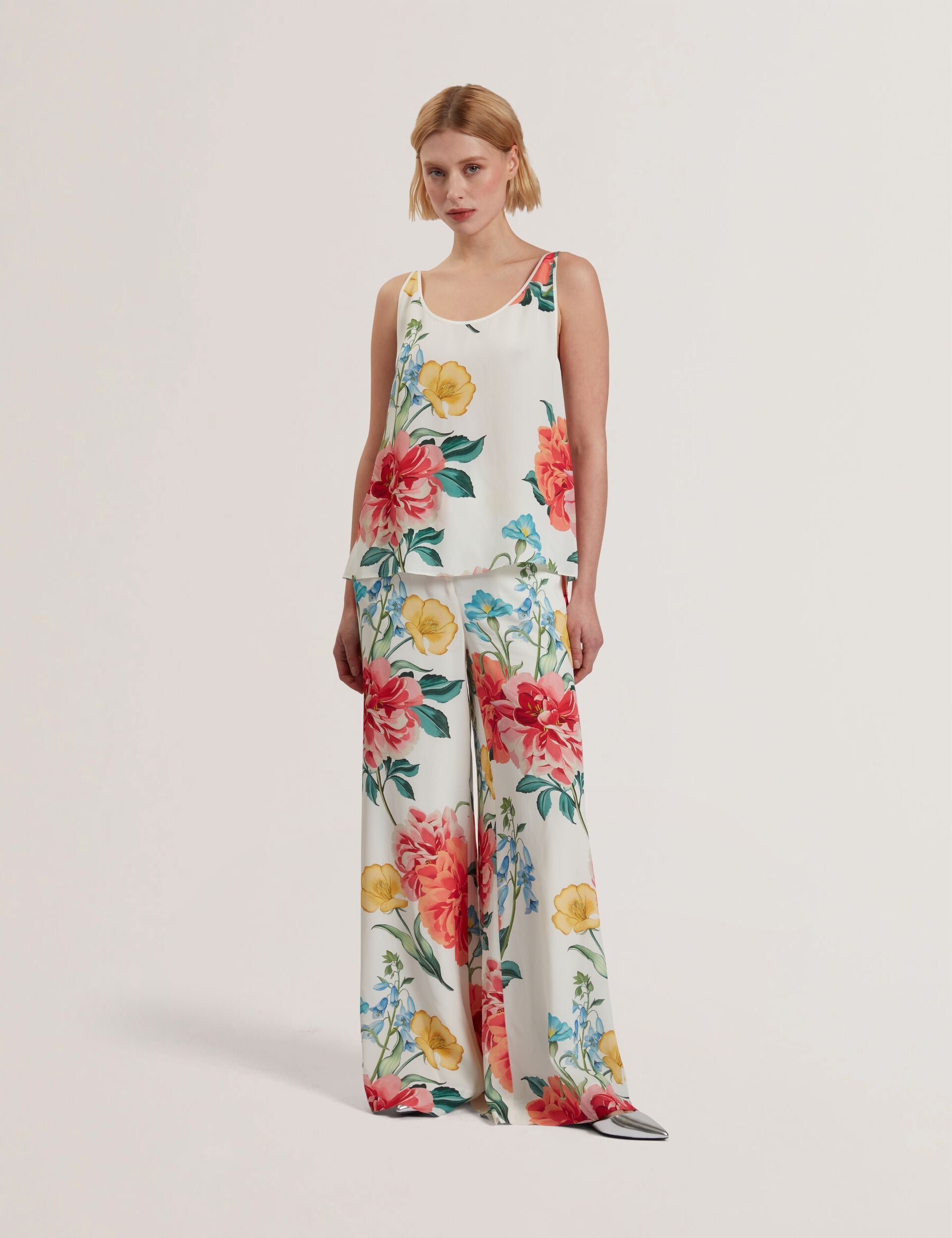 Ted Baker PURRLA - Floral Print Scoop Neck Sleeveless Top WHITE