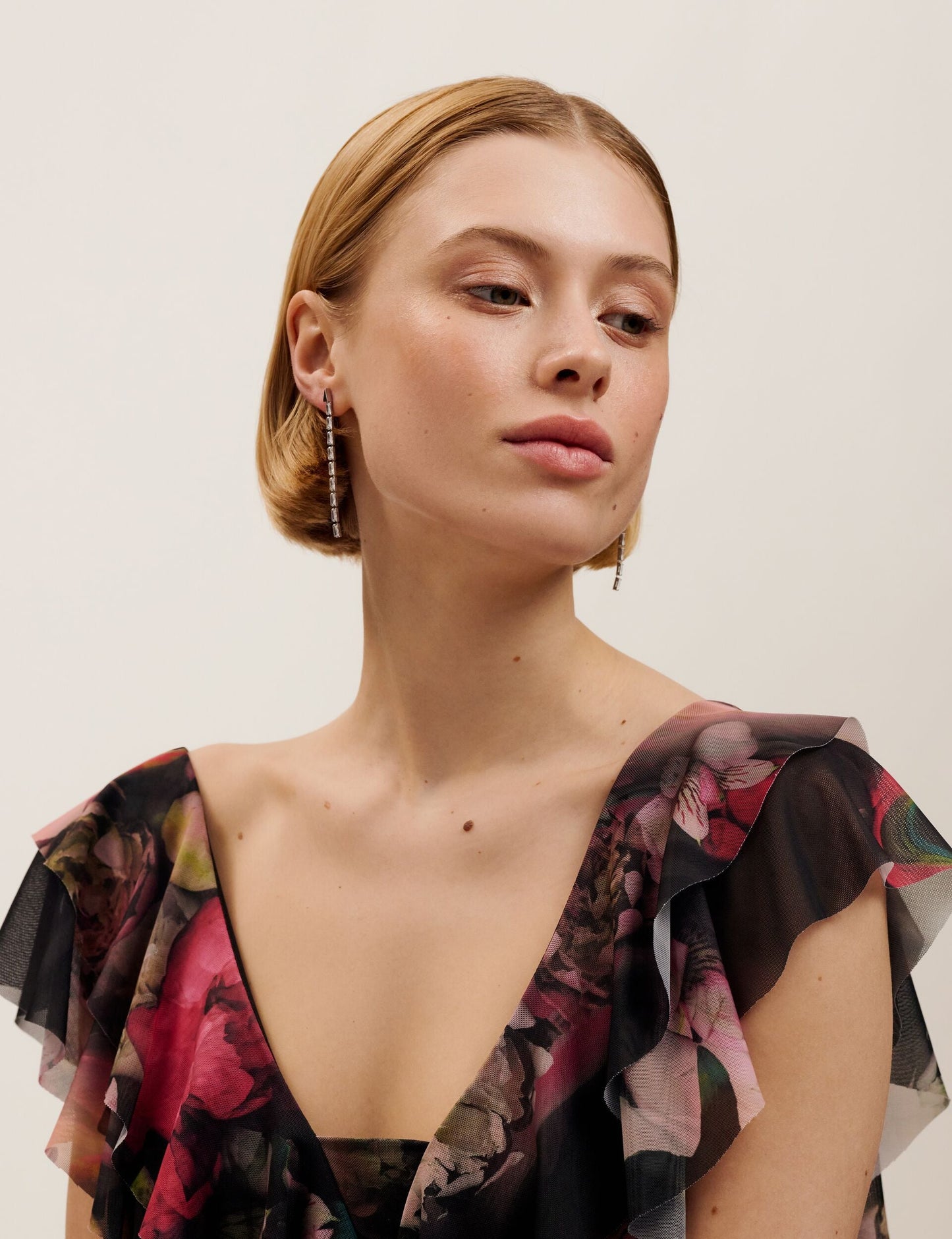 Ted Baker ISALIE - Baguette Crystal Long Drop Earrings SILVER