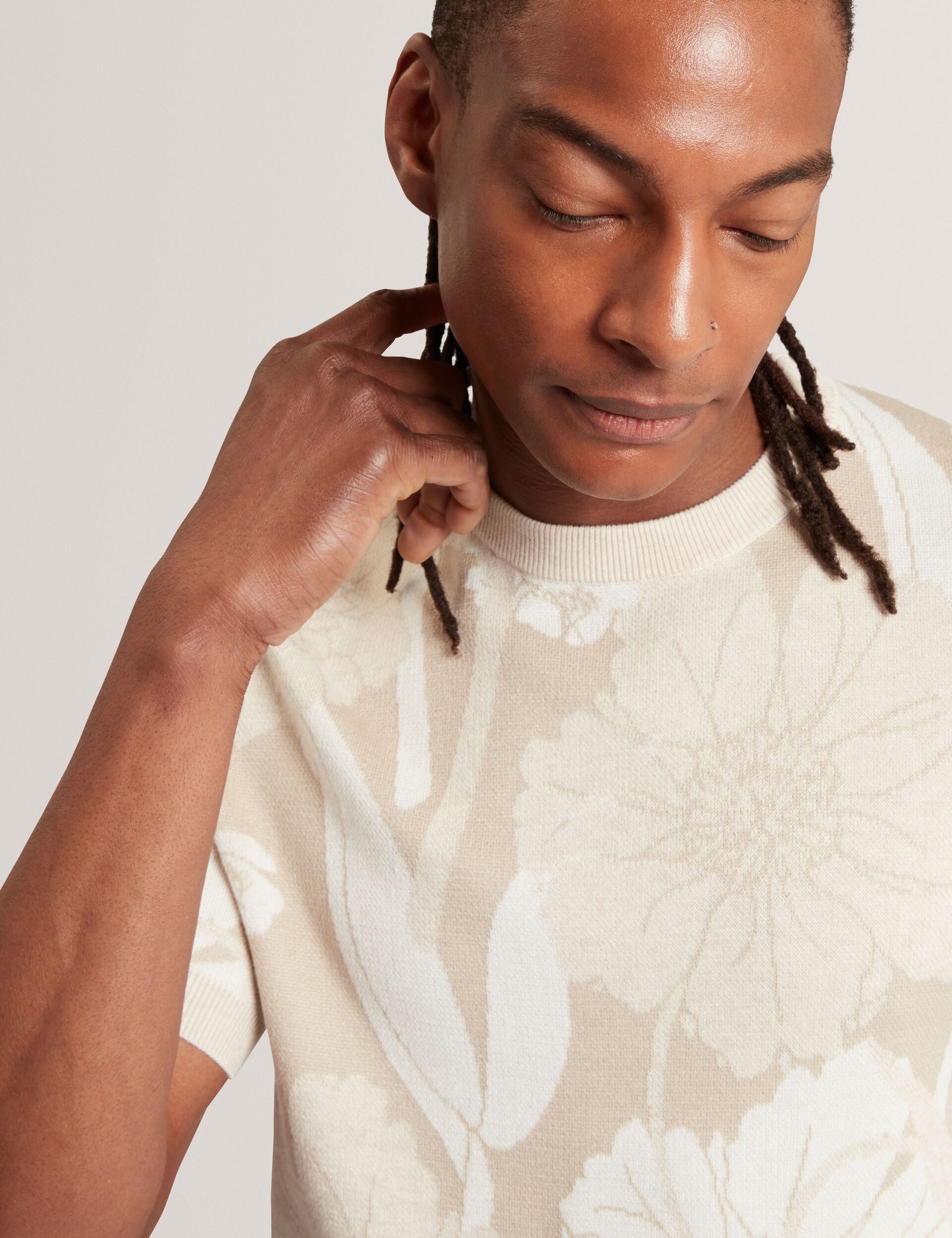Ted Baker BARYN Jacquard Botanical Wool Blend T-Shirt TAUPE