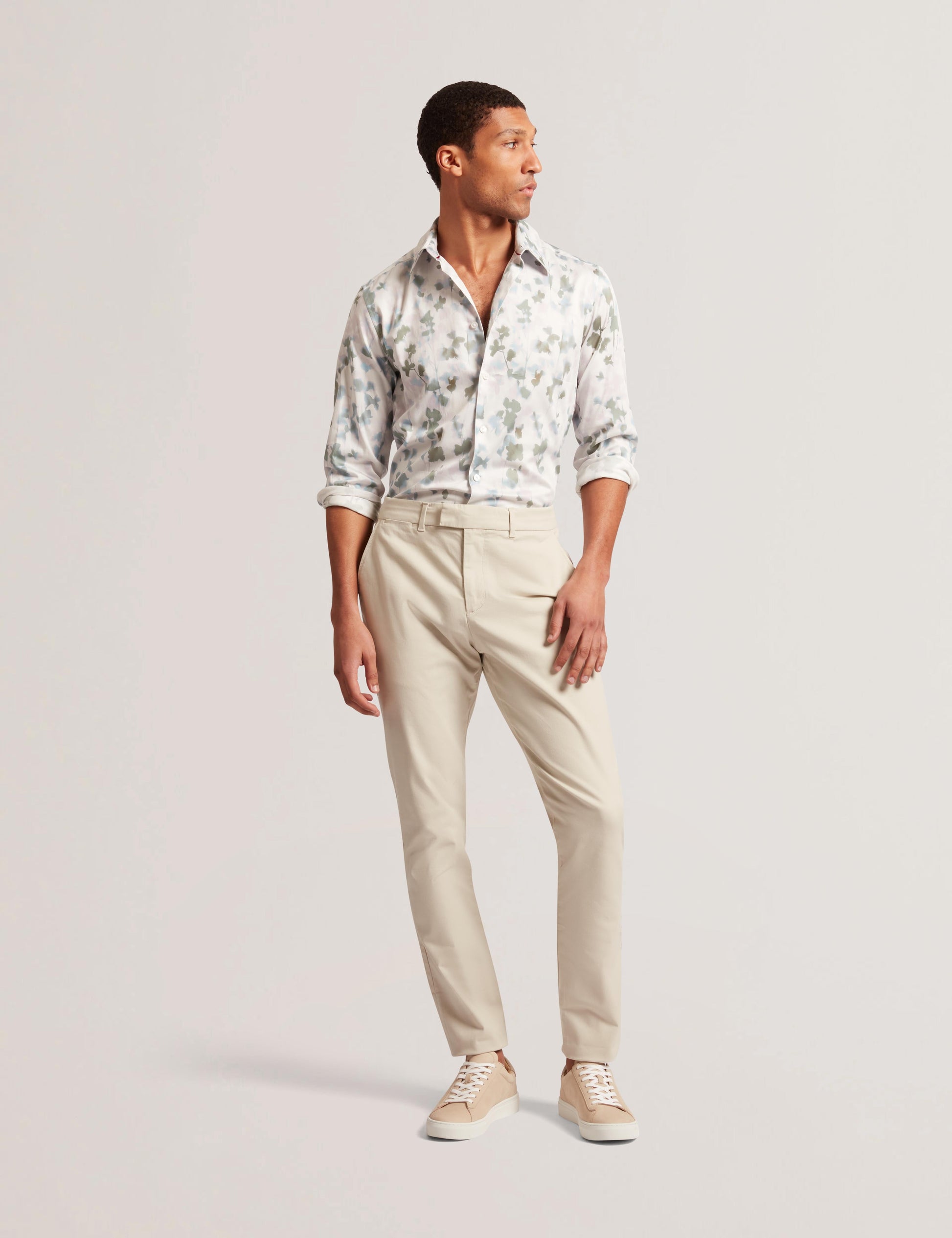 Ted Baker BATFORD - Slim Fit Cotton Blend Chinos STONE