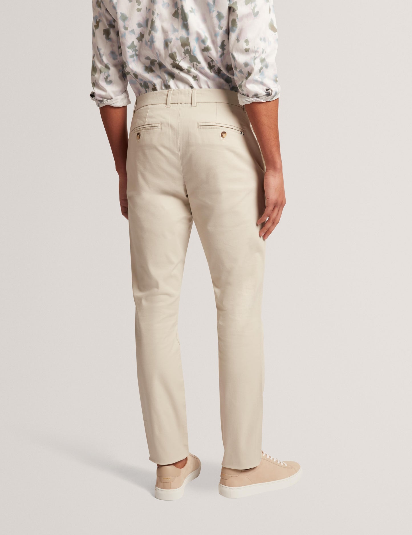 Ted Baker BATFORD - Slim Fit Cotton Blend Chinos STONE