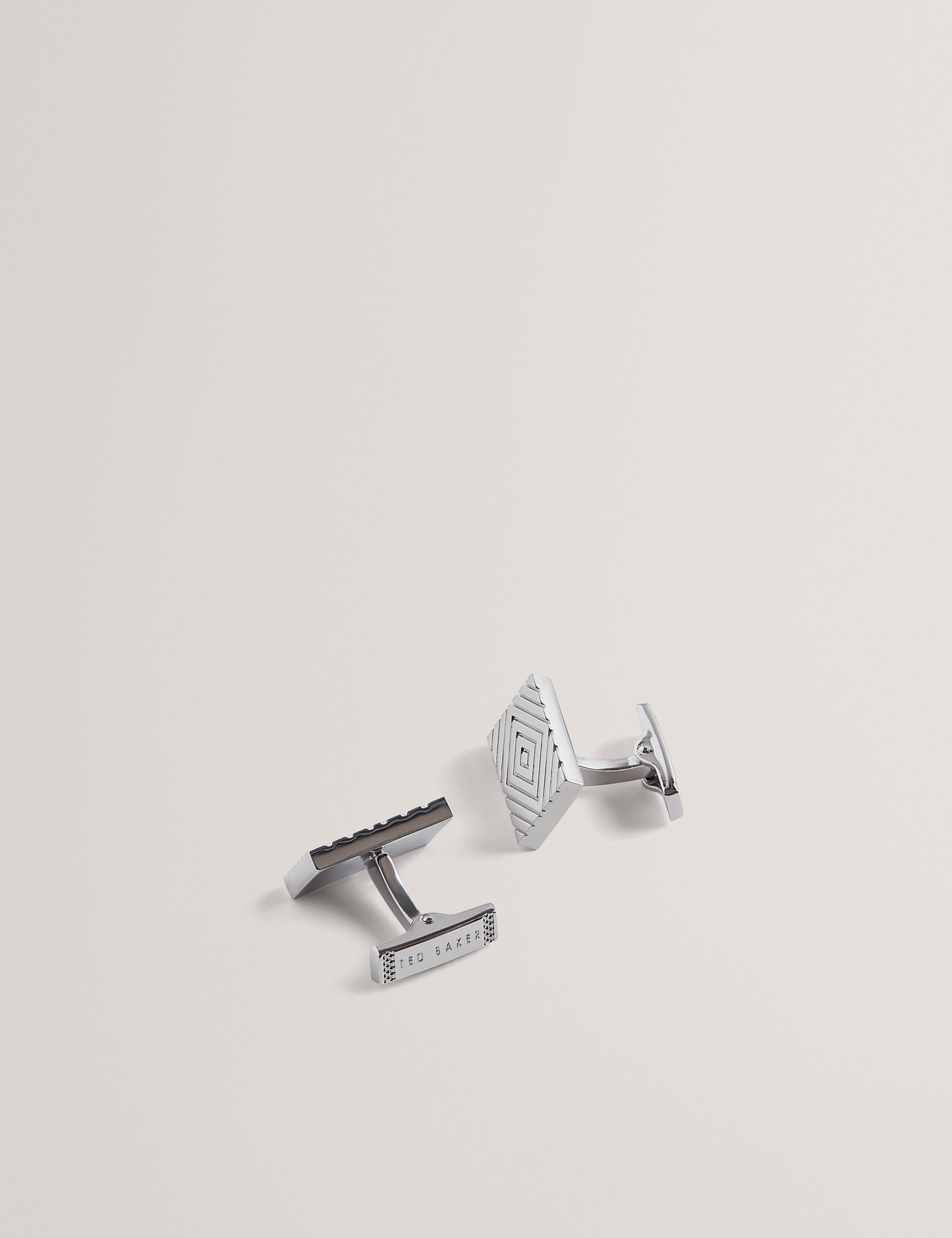 Ted Baker DIAMONT - Engraved Diamond Pattern Cufflinks SILVER