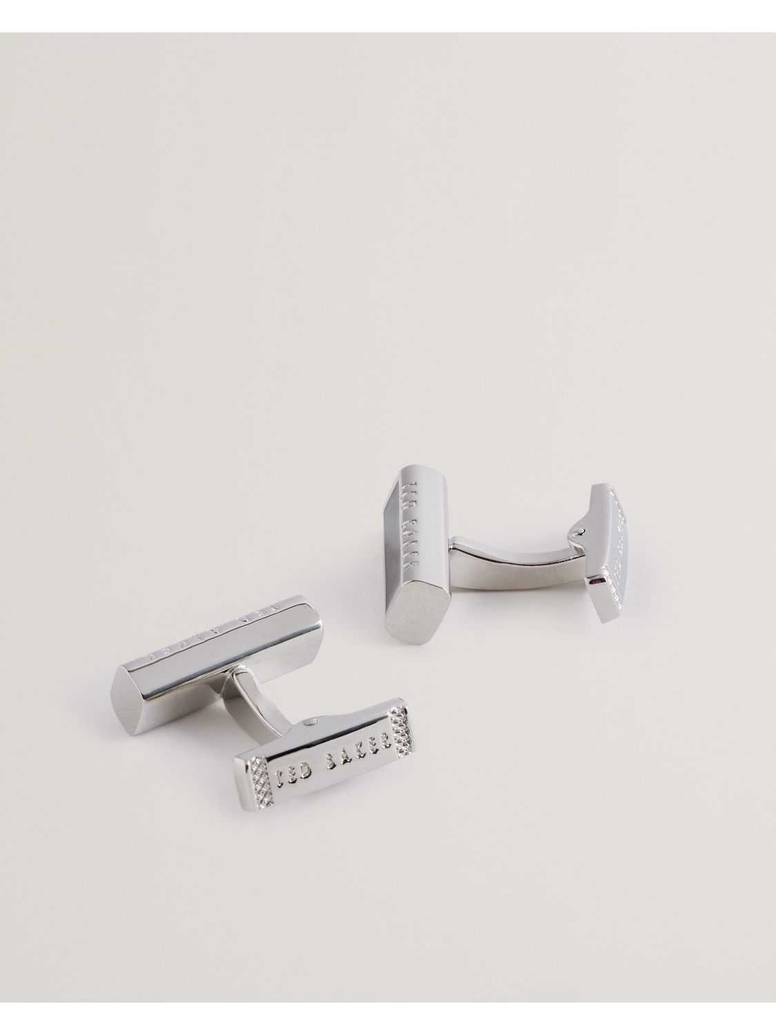 Ted Baker CARBIE - Carbon Fibre Bar Metal Cufflinks SILVER