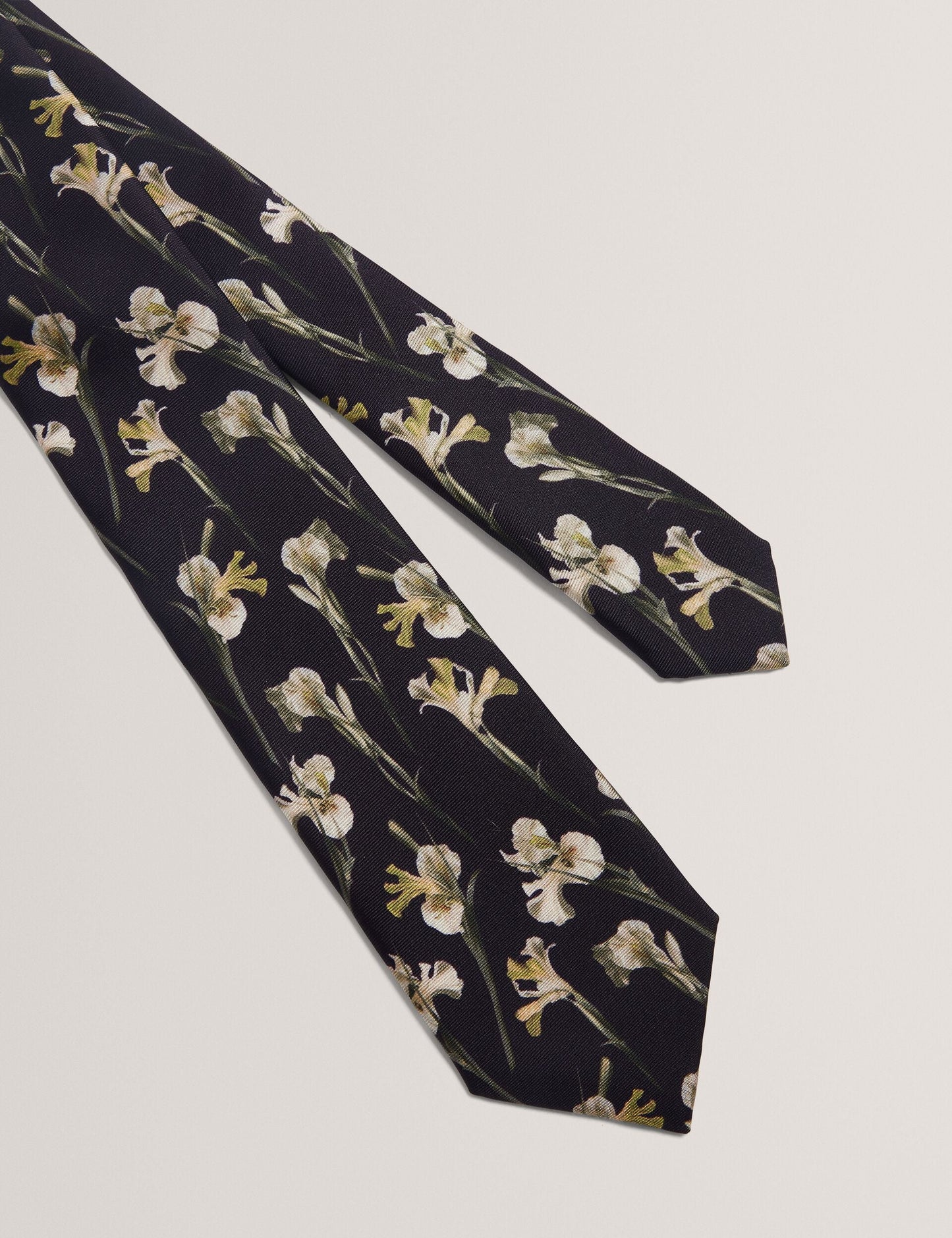 Ted Baker FRINTON - Orchid Floral Print Silk Tie BLACK