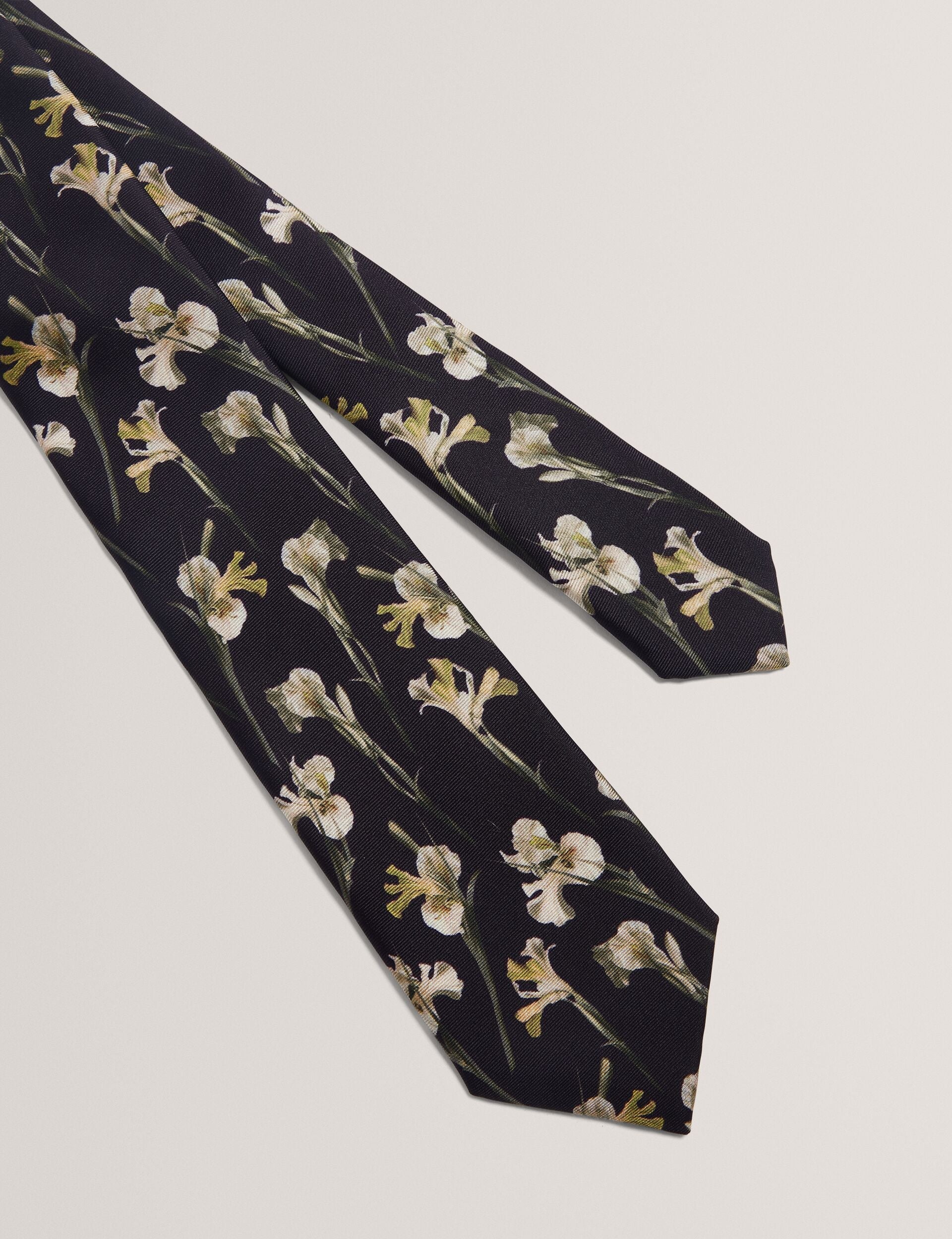Ted Baker FRINTON - Orchid Floral Print Silk Tie BLACK