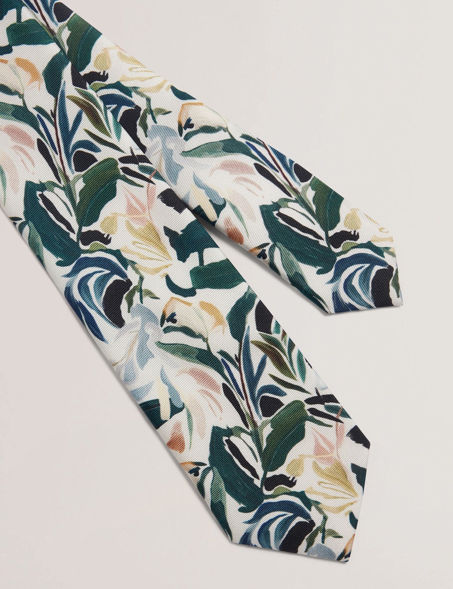 Ted Baker BOYTONN - Painted Floral Print Silk Tie ECRU