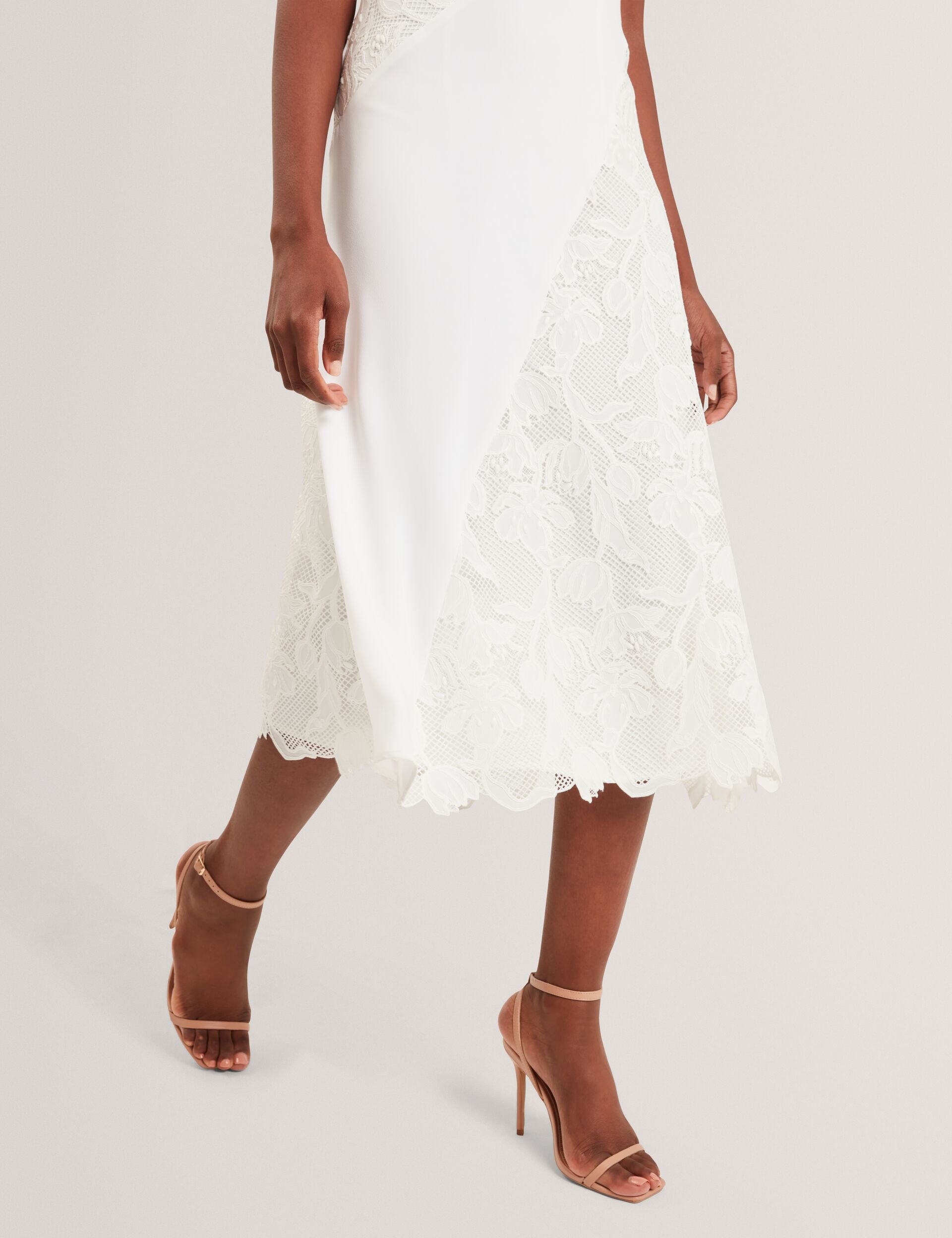 Ted Baker SLEEVELESS LACE APPLIQUE MIDI DRESS - White WHITE