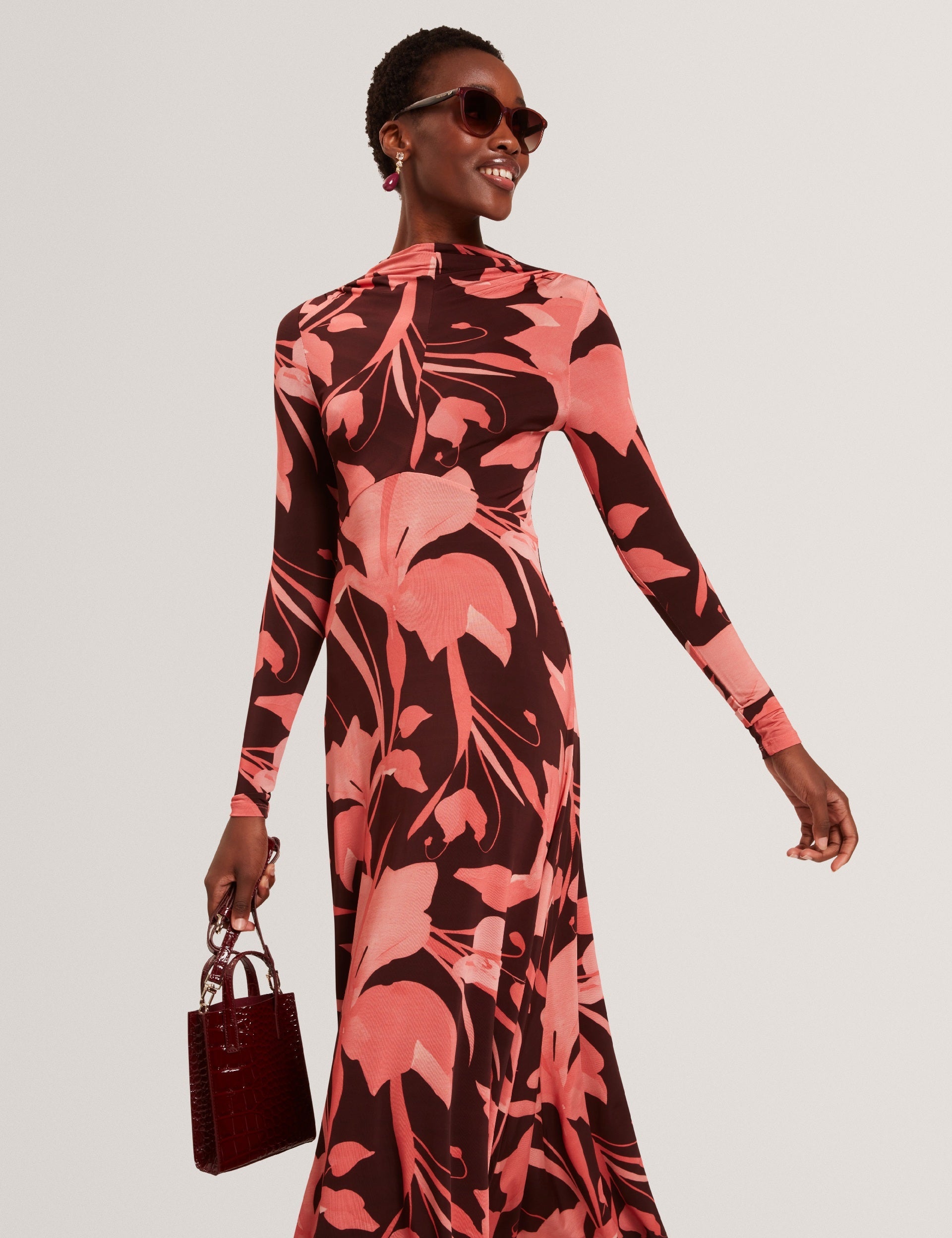 Ted Baker STARLAH - Slinky Printed Jersey Long Sleeve Midi Dress DARK BROWN