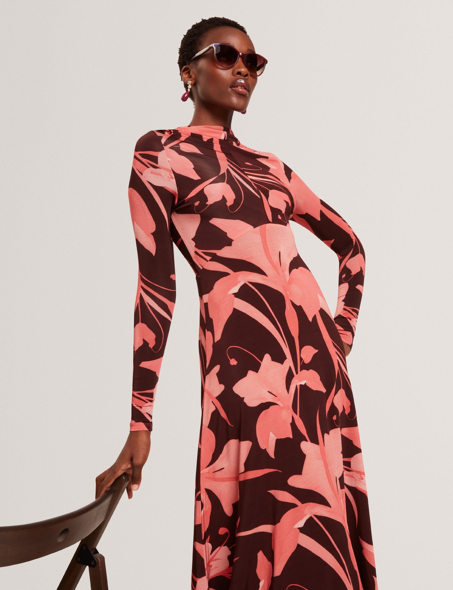 Ted Baker STARLAH - Slinky Printed Jersey Long Sleeve Midi Dress DARK BROWN