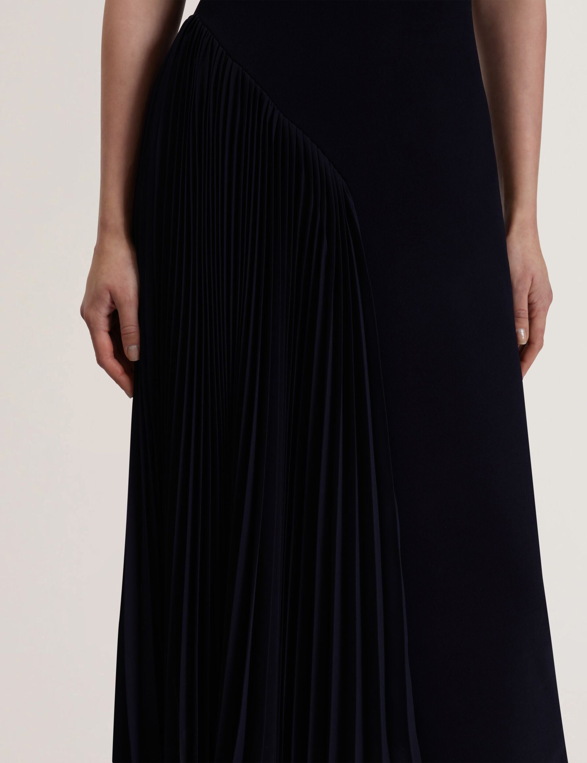 Ted Baker AZZINA - Pleated Panel Sleeveless Knitted Midi Dress NAVY