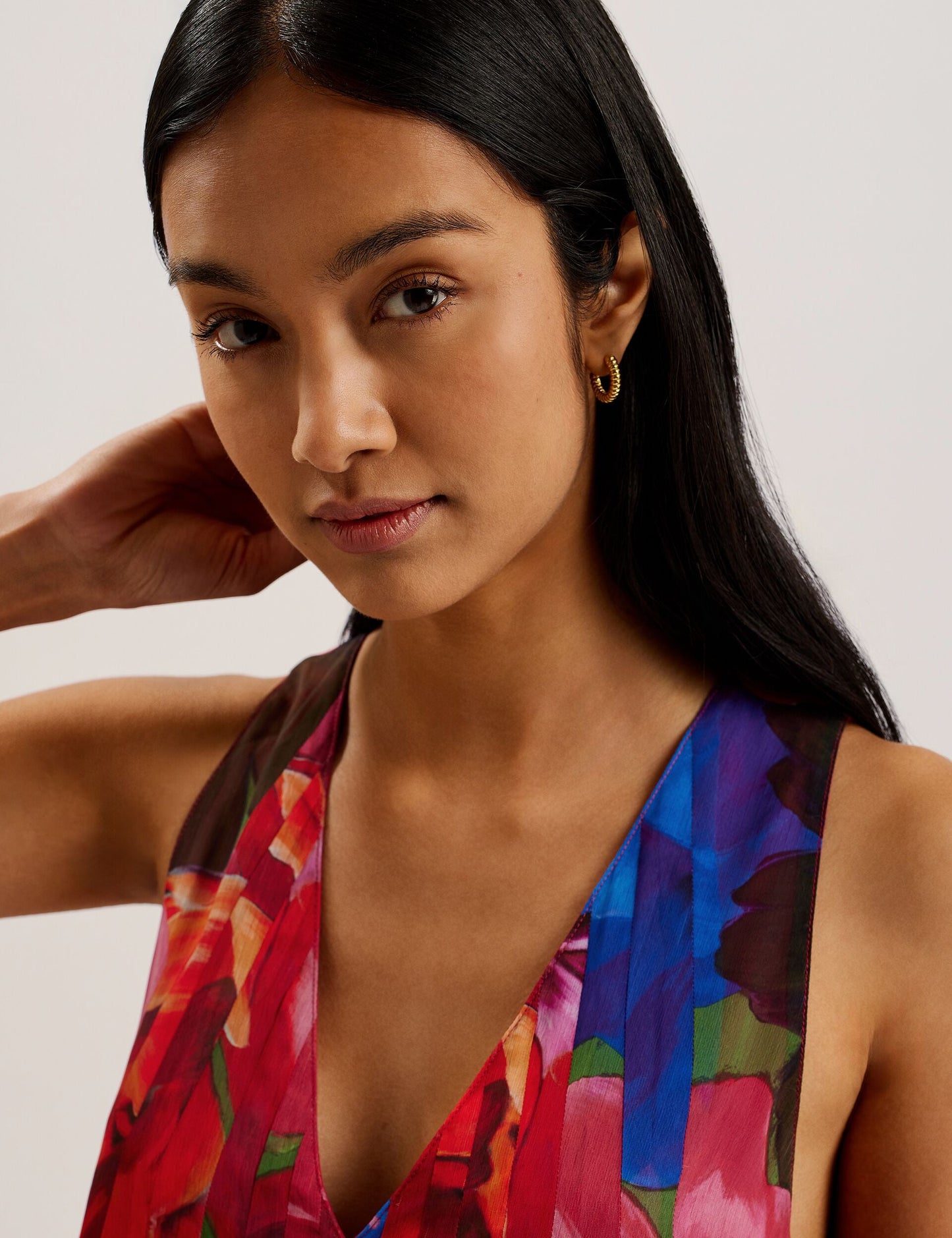 Ted Baker VERNOGE - Organza Tropical Bloom V neck Pleated Top MULTICOLOUR