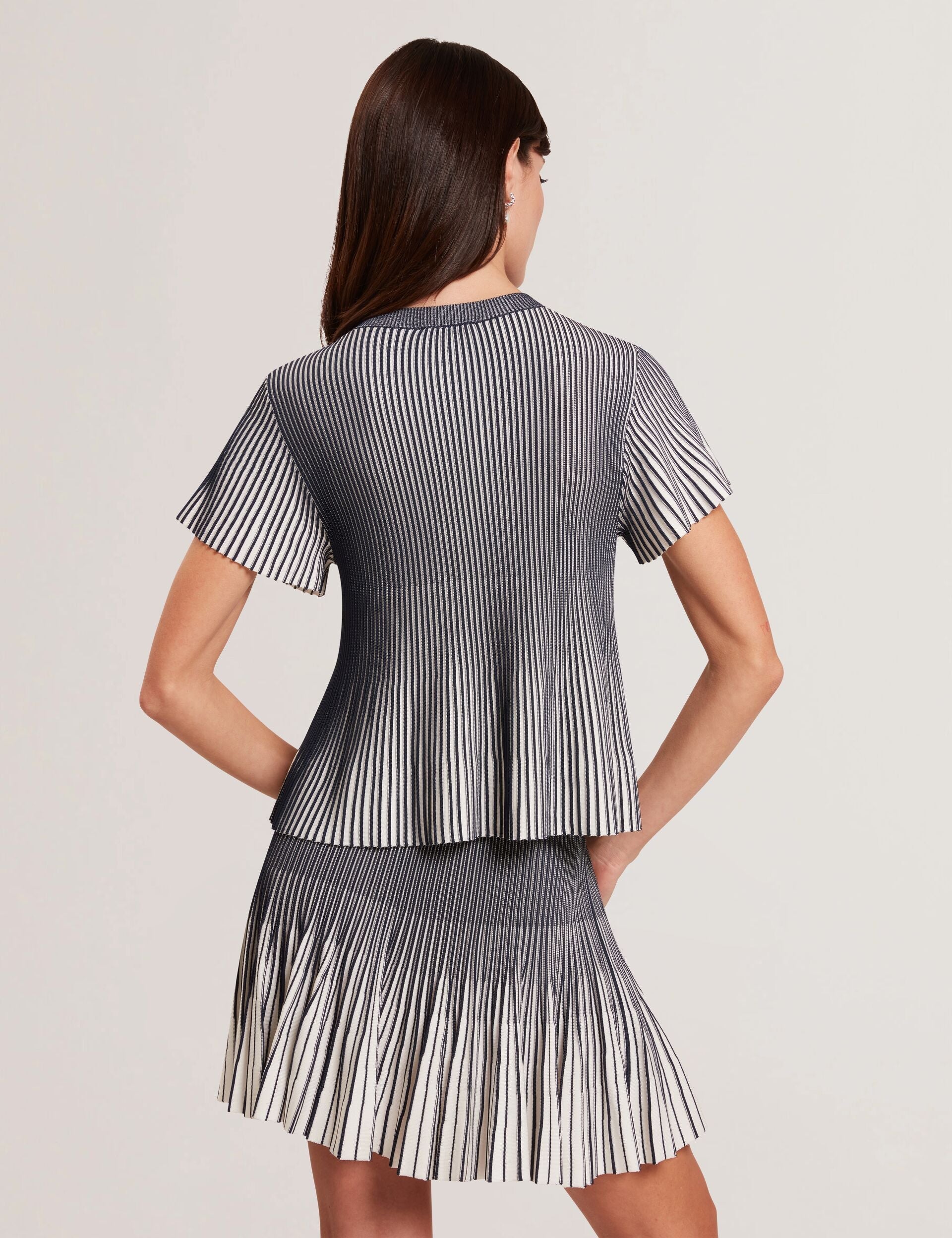 Ted Baker HETHRR - Textured Knit Fluted Short Sleeve Top NAVY