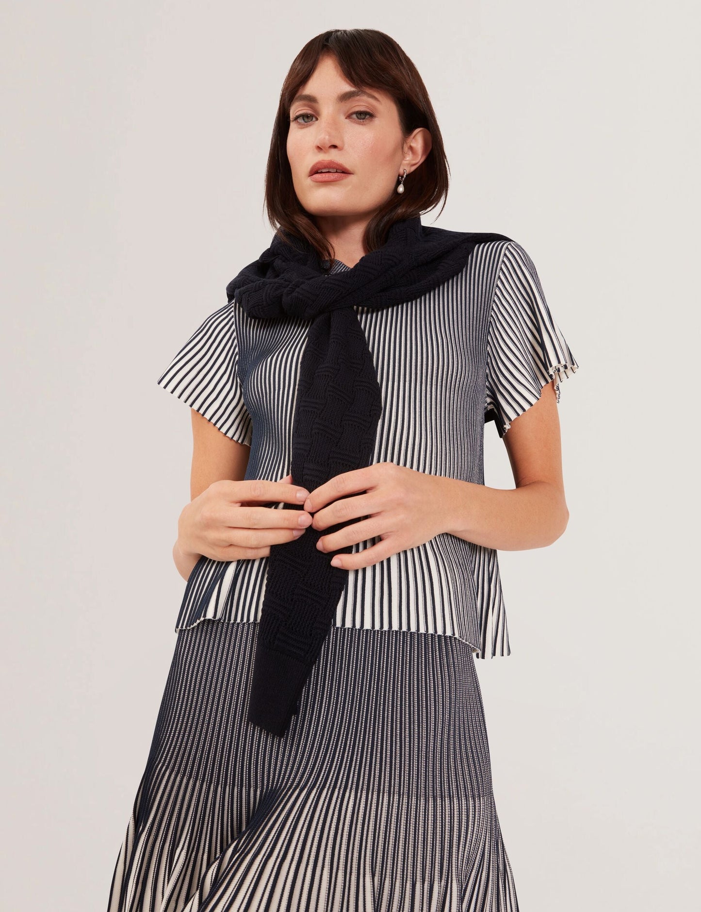 Ted Baker HETHRR - Textured Knit Fluted Short Sleeve Top NAVY
