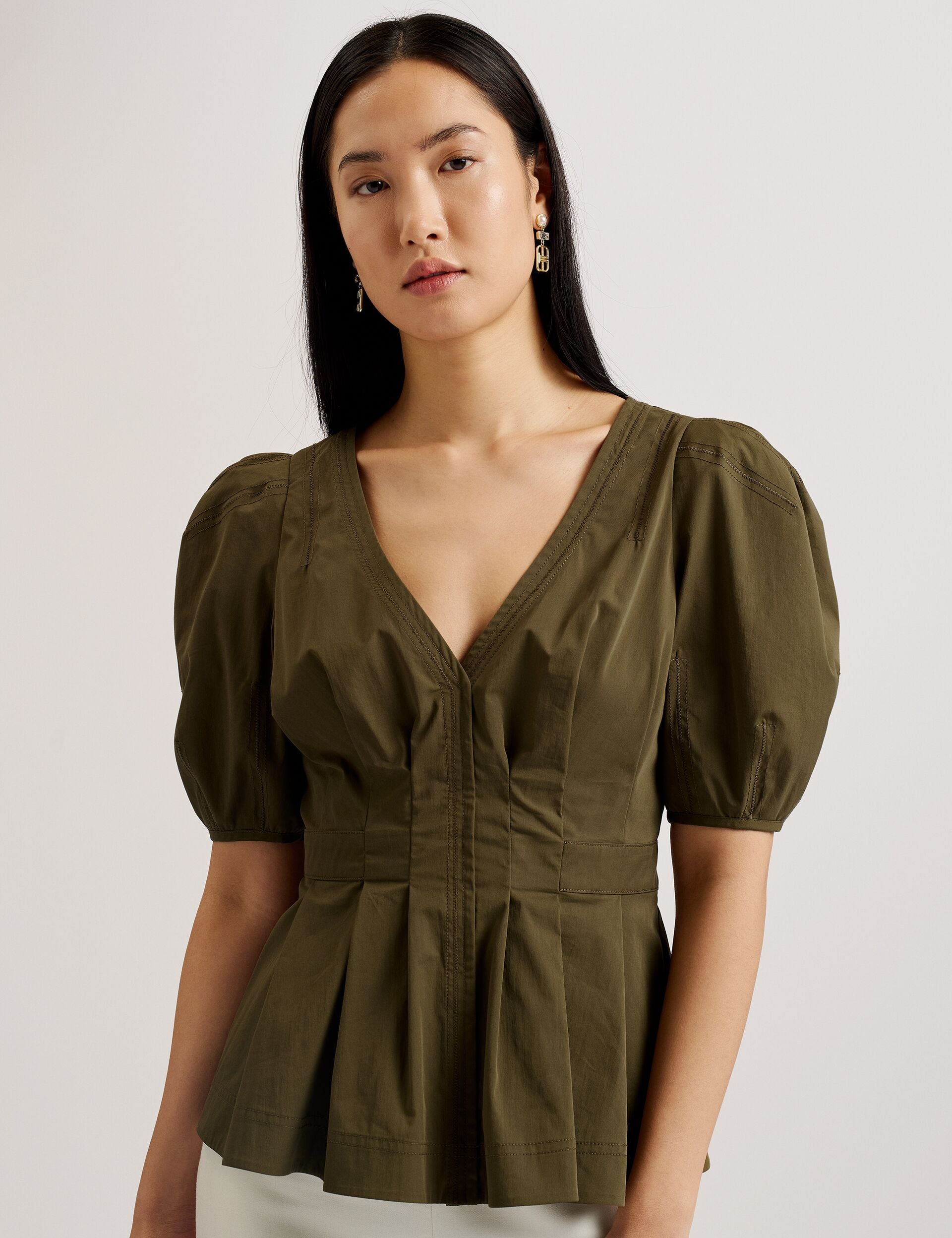 Ted Baker BURDUR - Peplum Fitted Top KHAKI
