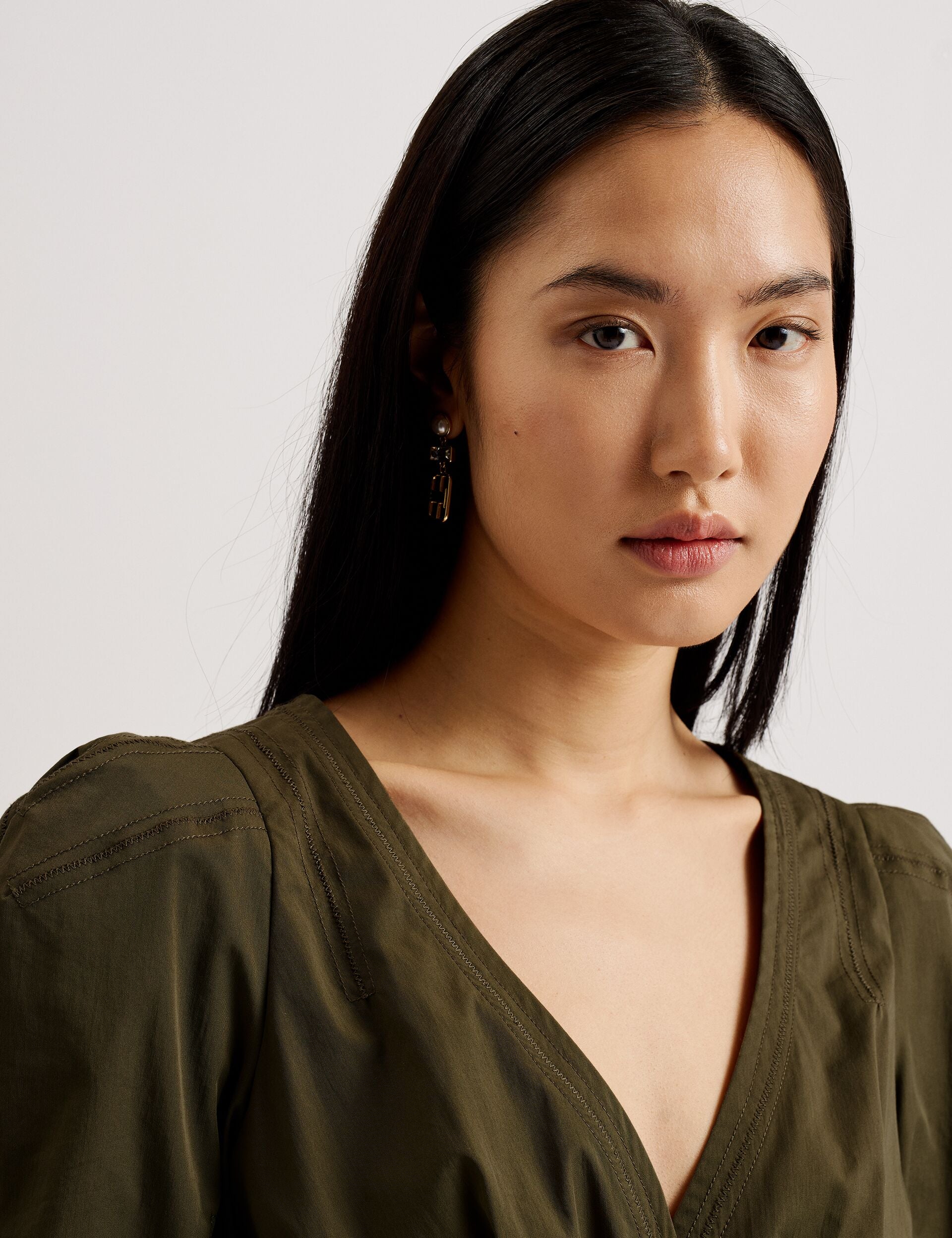 Ted Baker BURDUR - Peplum Fitted Top KHAKI