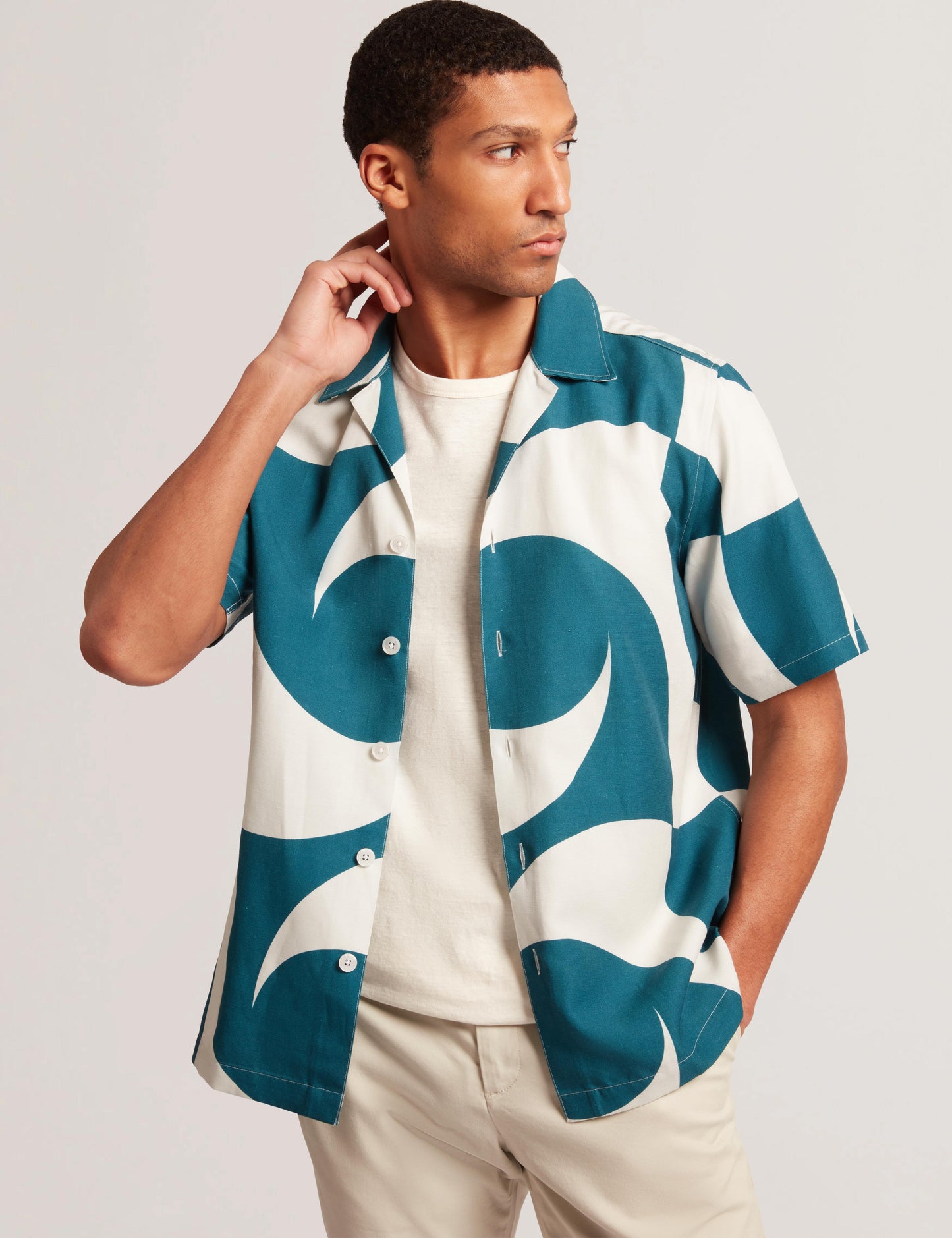 Ted Baker ROLDAN - Short Sleeve Oversized Swirl Print Shirt TURQUOISE