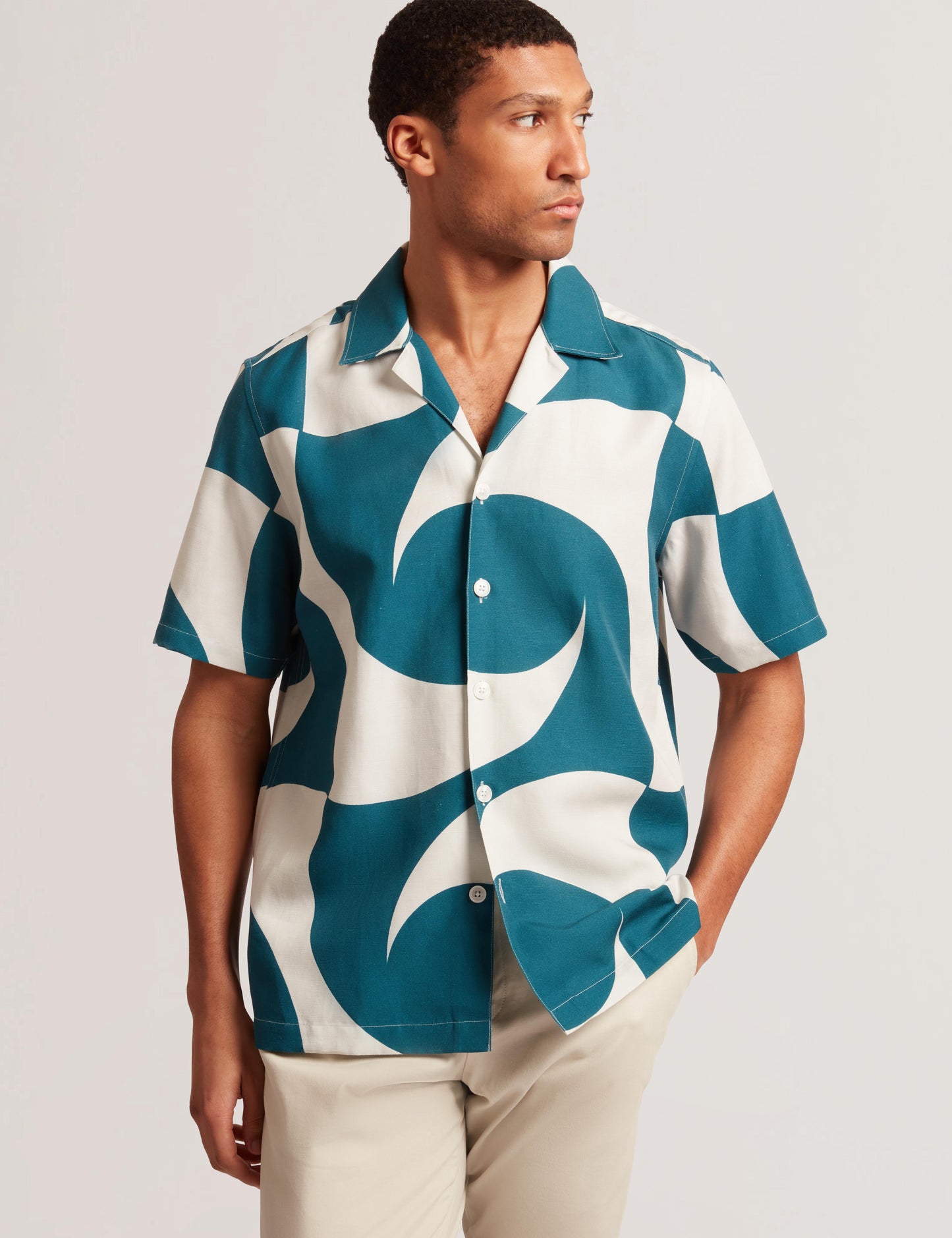Ted Baker ROLDAN - Short Sleeve Oversized Swirl Print Shirt TURQUOISE