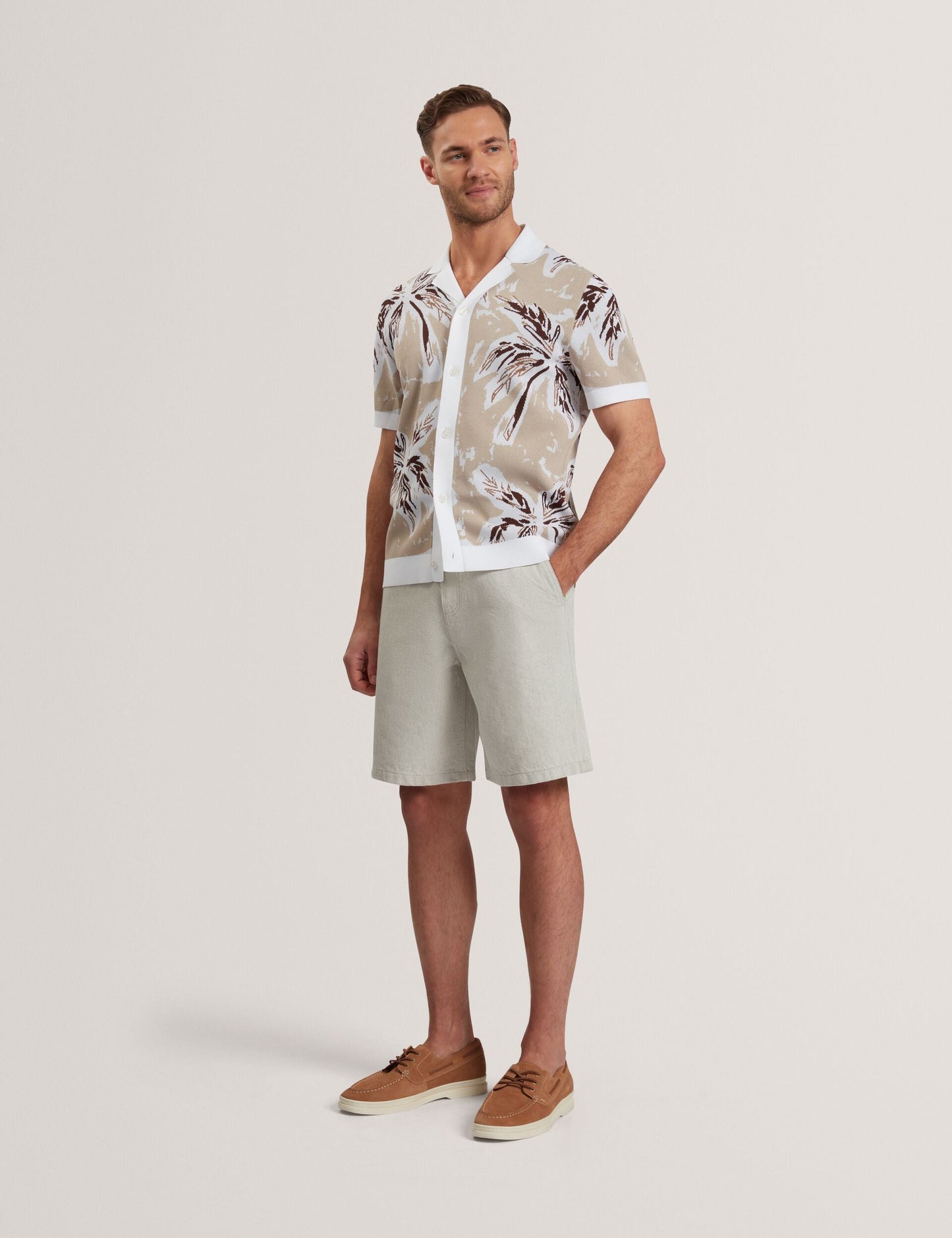 Ted Baker KYES - Leaf Print Knitted Short Sleeve Shirt TAUPE