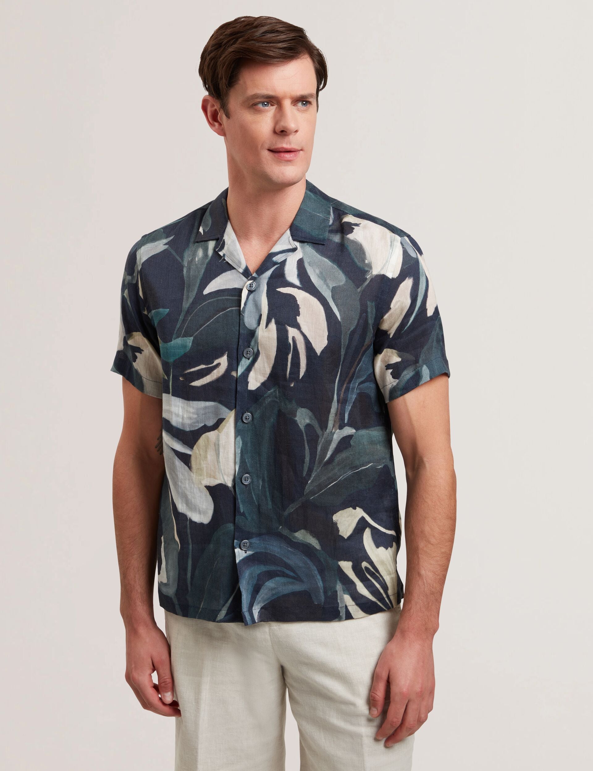 Ted Baker ROGNSKI - Relaxed Floral Short Sleeve Linen Shirt MULTICOLOUR