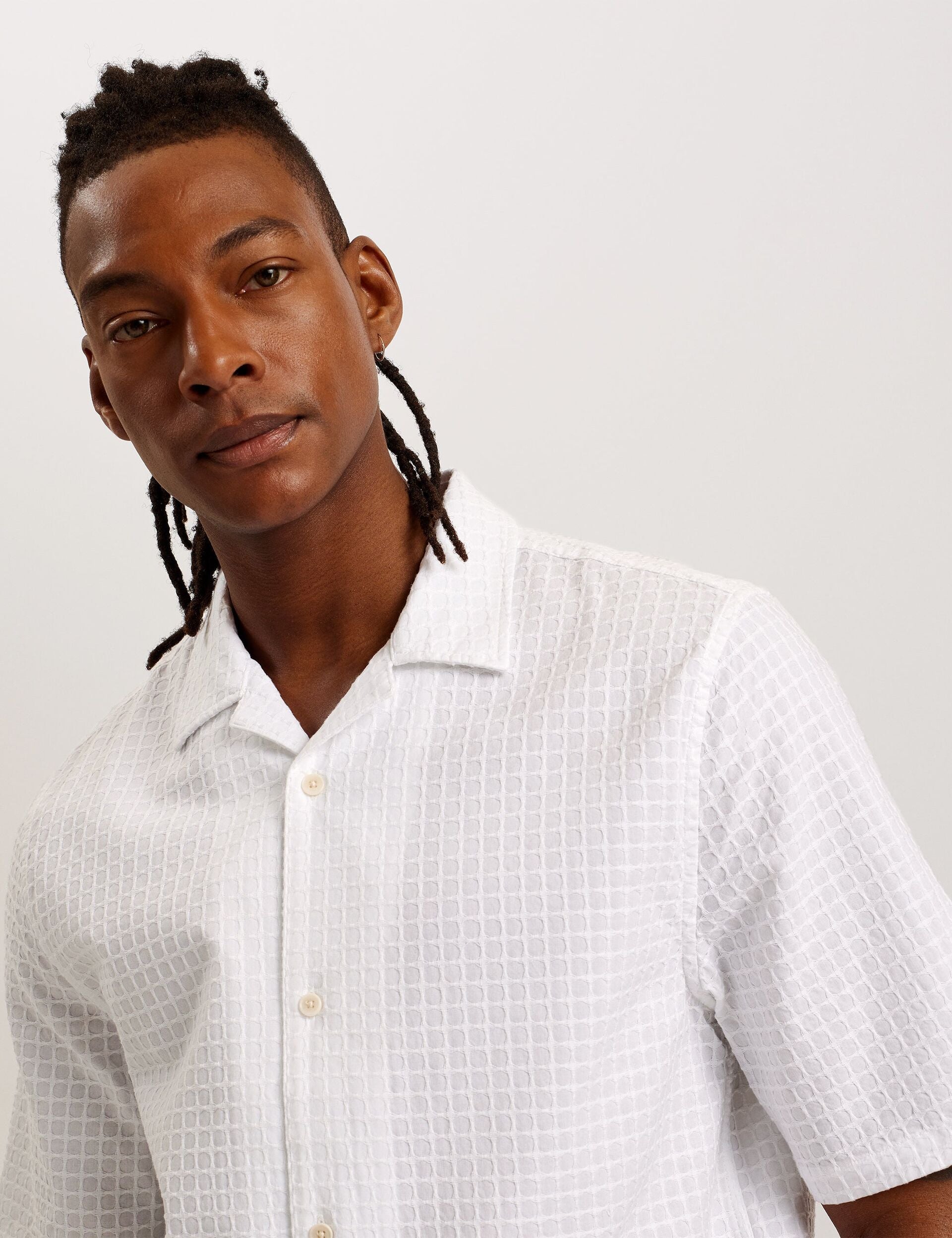 Ted Baker OISE - Textured Grid Cotton Short Sleeve Shirt WHITE