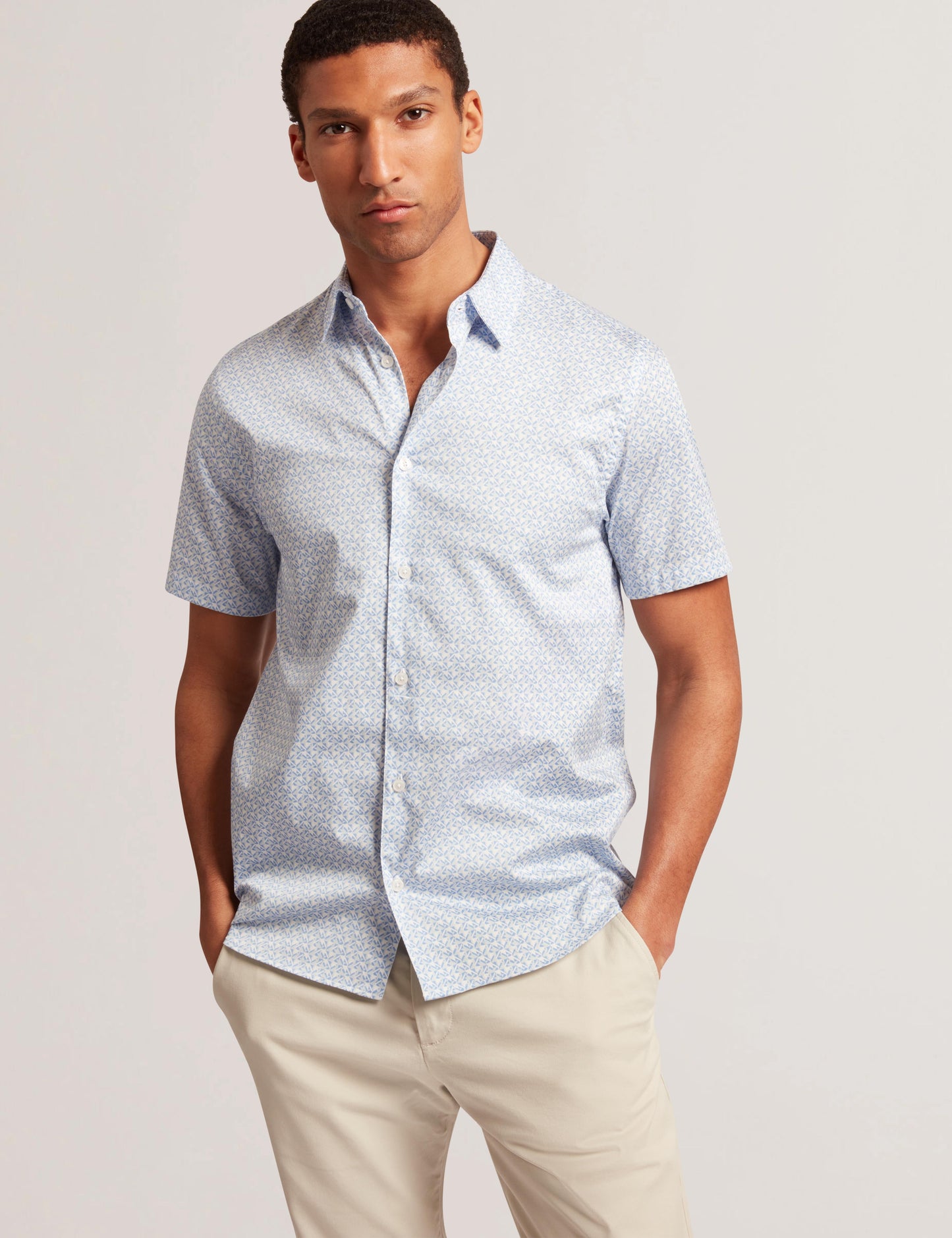 Ted Baker ALPHSO - SS Regular Fit Geo Shirt MID BLUE