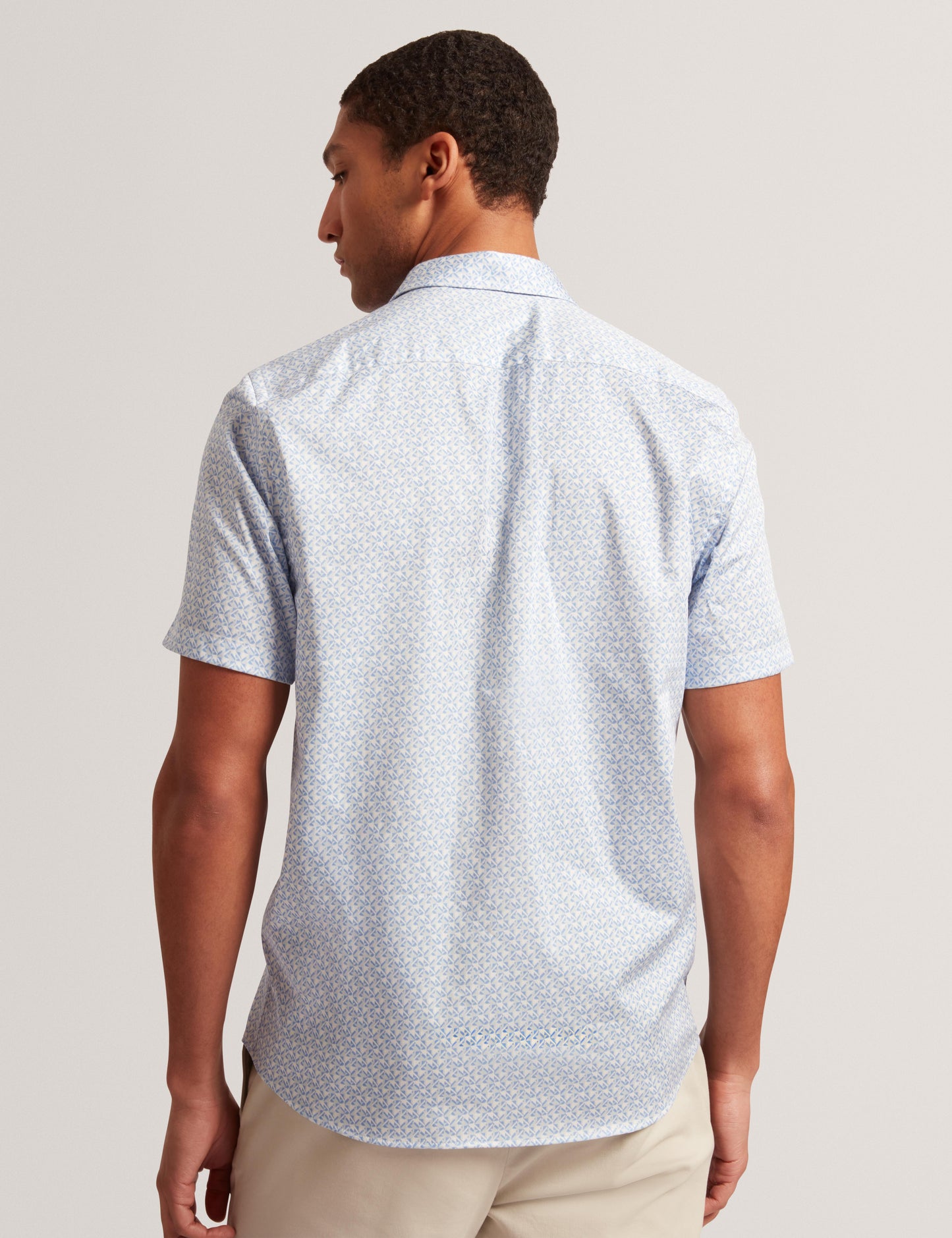Ted Baker ALPHSO - SS Regular Fit Geo Shirt MID BLUE