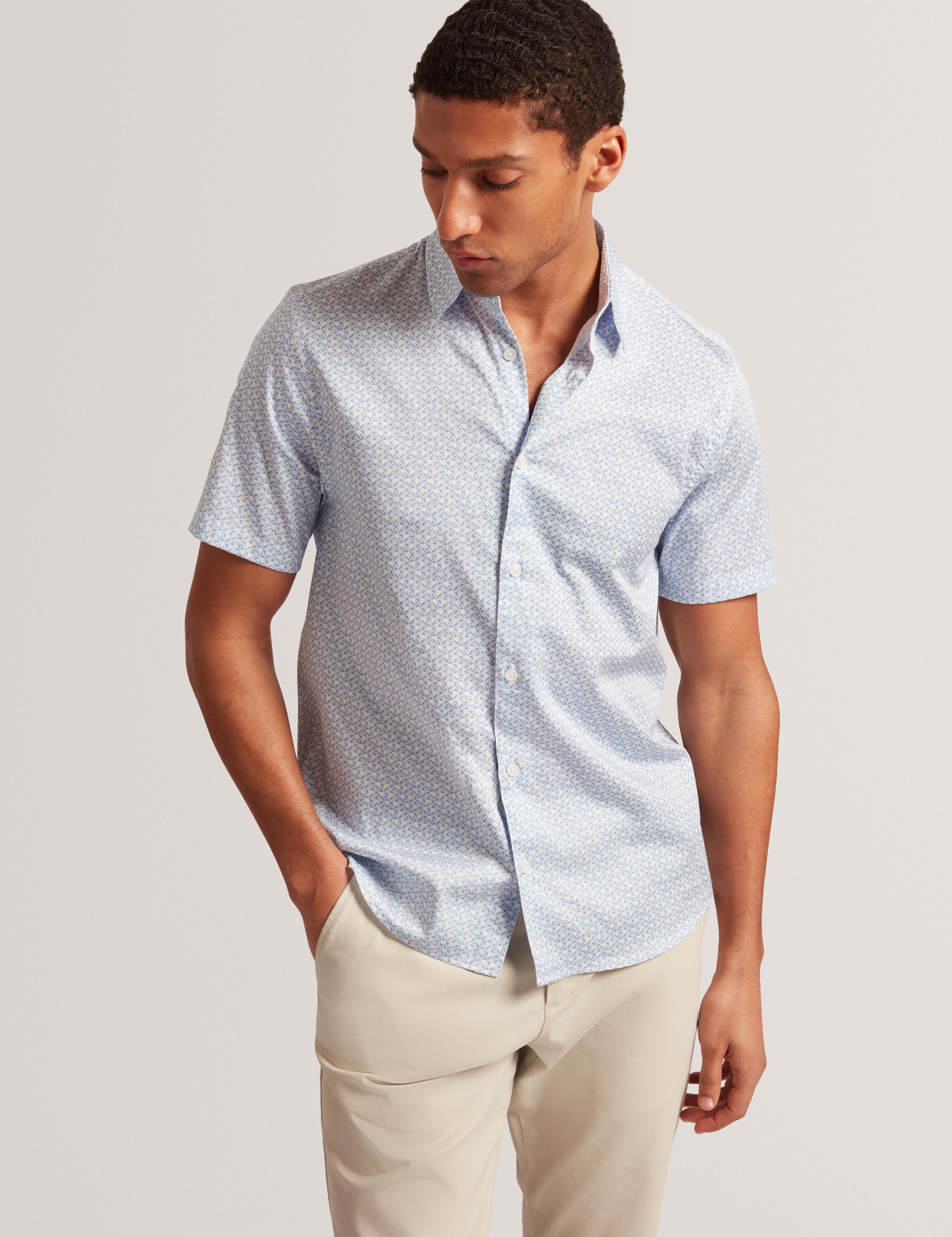 Ted Baker ALPHSO - SS Regular Fit Geo Shirt MID BLUE