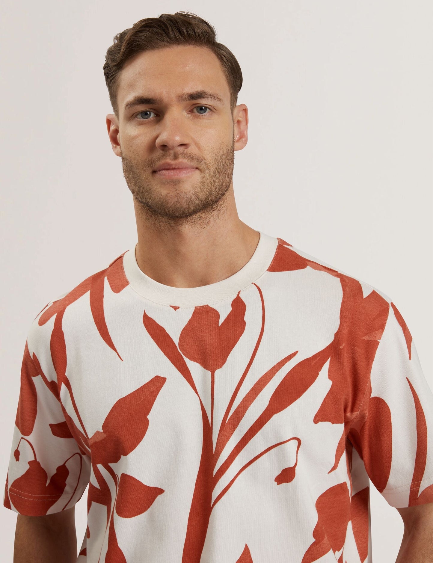 Ted Baker YIANNOS - Floral Print Heavyweight Cotton T-Shirt RED