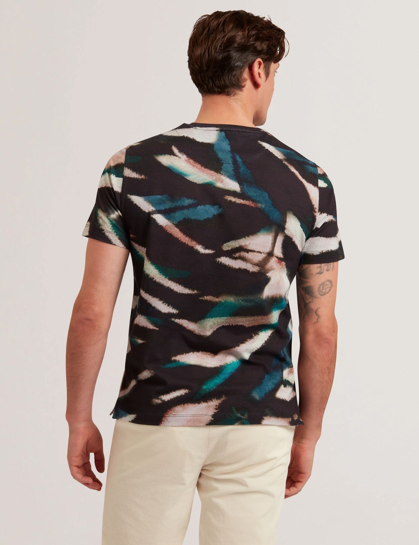 Ted Baker WILSDOR - Abstract Print Knitted Jersey T-Shirt BLACK