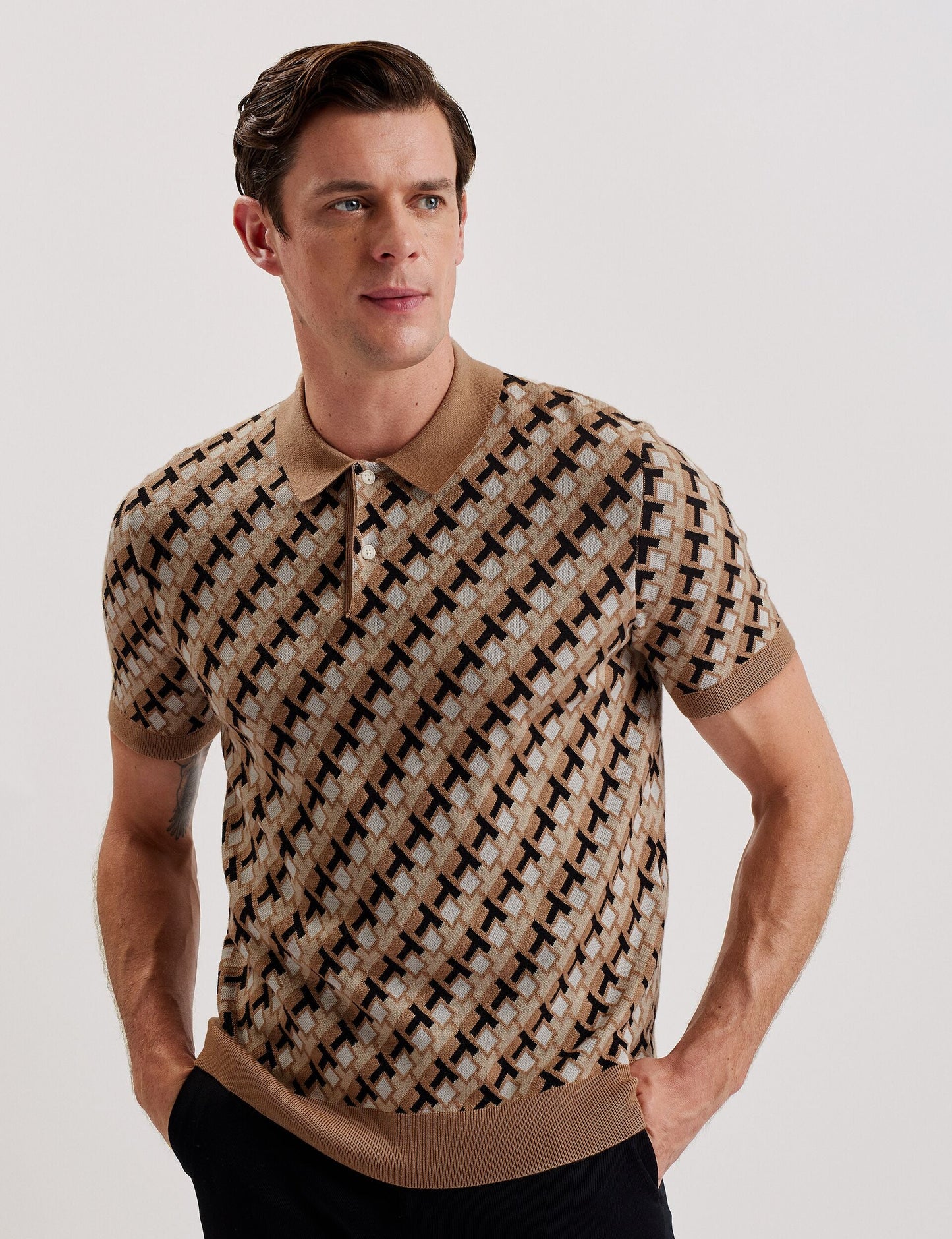 Ted Baker SEFERRY - Interlocking T Jacquard Knitted Polo Shirt BROWN