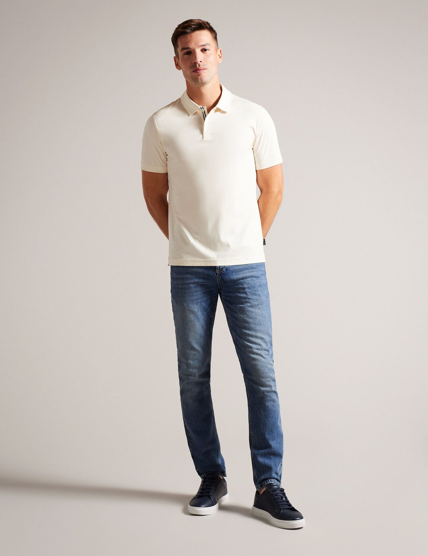 Ted Baker ELVVIS - Slim Fit Stretch Jean MID BLUE